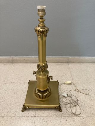 Pie lámpara de BRONCE