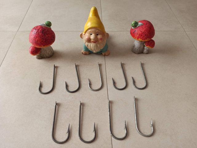 PACK 10 ANZUELOS N°4 MUSTAD