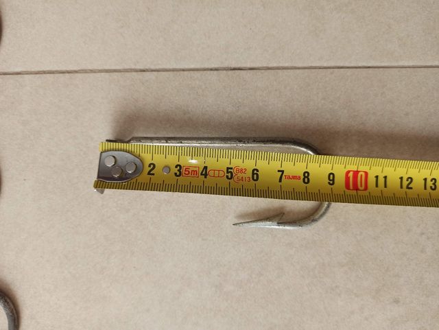 PACK 10 ANZUELOS N°4 MUSTAD