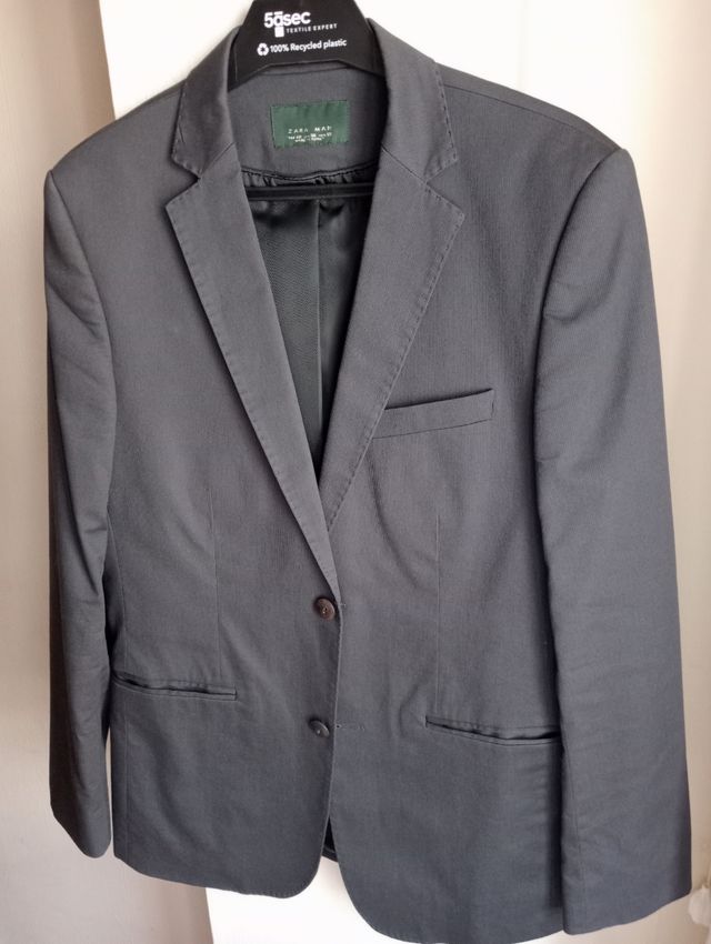 Traje juvenil masculino de TINTORERIA