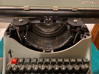 maquina de escribir Hispano Olivetti Lexicon 80