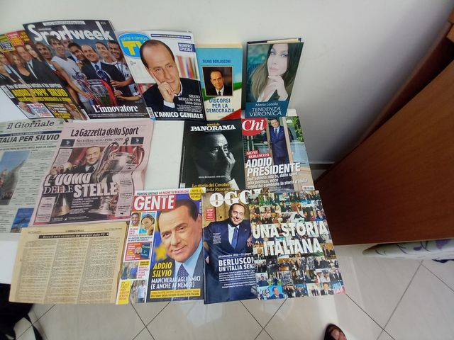 LIBRI E RIVISTE SU SIVLIO BERLUSCONI