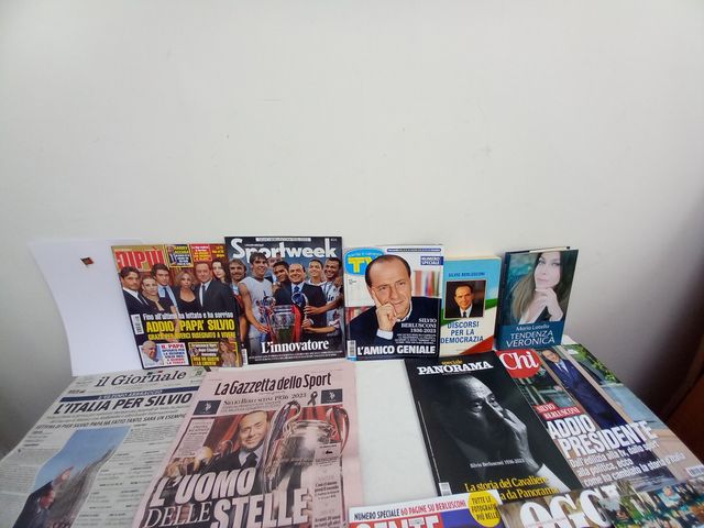 LIBRI E RIVISTE SU SIVLIO BERLUSCONI
