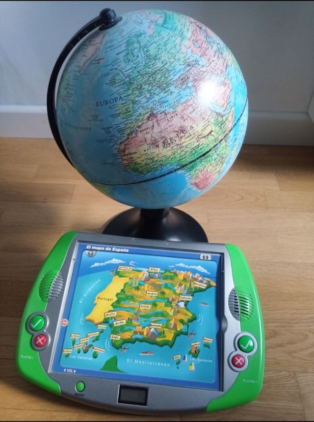 Globo terráqueo con juegos