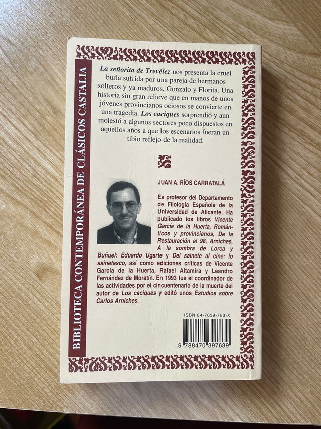 La señorita de Trevélez, Los Caziques