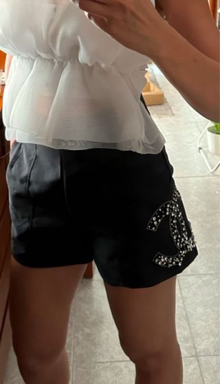 pantalon corto estilo Chanel