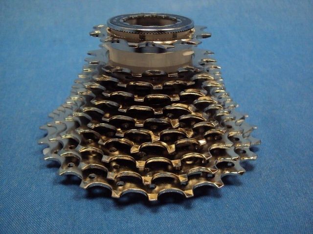 NUEVO Cassette SHIMANO CS-R7000 11V 12-25 Gris