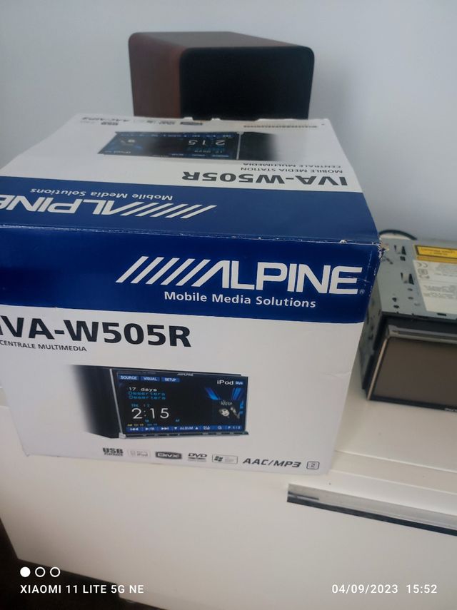 Pantalla multimedia Alpine IVA-W505R