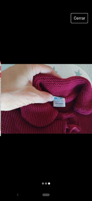 Abrigo bebé niña con capota.