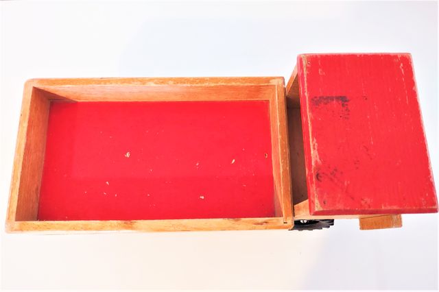 Camion in legno(camion jouet,camión de juguete)