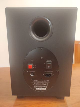 Barra de sonido y subwoofer