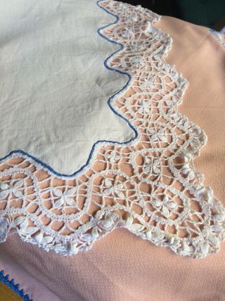 Sabana de hilo antigua.