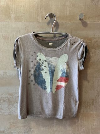 Camiseta gris casual de Levis