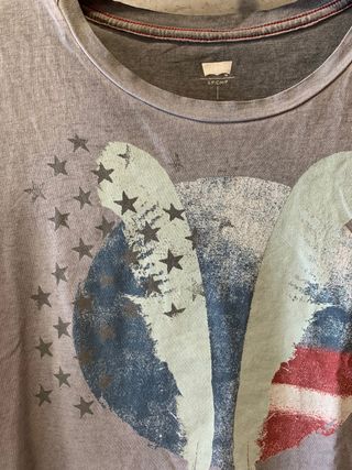 Camiseta gris casual de Levis