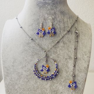 Conjunto búhos hechos a mano