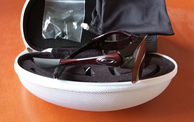 Gafas Oakley endure nuevas!