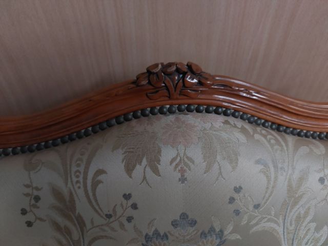 Sofá y dos butacas en perfecto estado