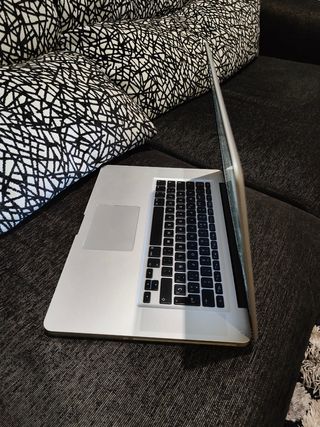 Ordenador portátil MACBOOK PRO