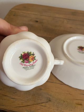 TAZA PORCELANA INGLESA ROYAL ALBERT