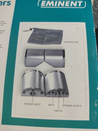 Altavoces con alimentación USB