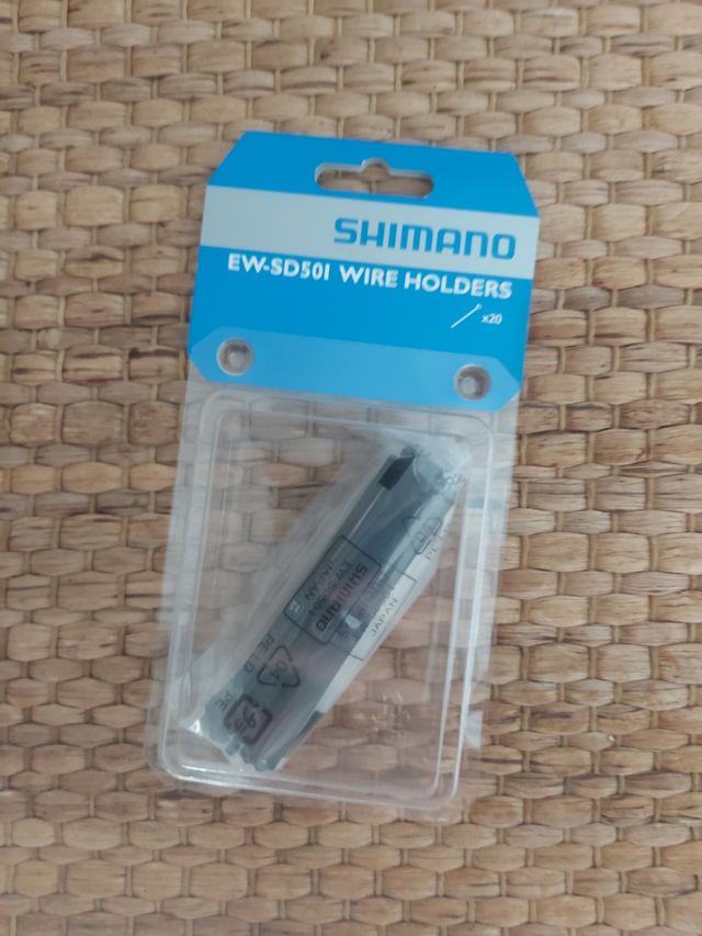 Bridas cables Di2 Shimano EW-SD501