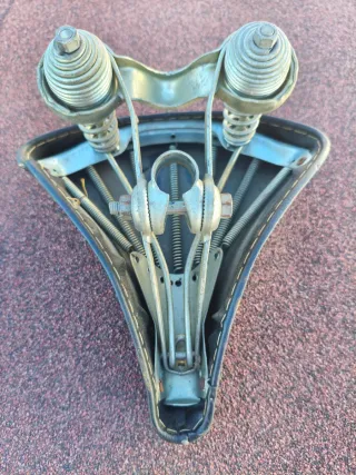 Asiento de Bicicleta de Muelles