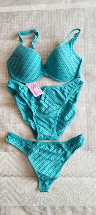 Conjunto sujetador bragas y tanga