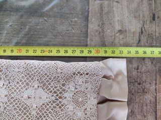 Porta fazzoletti antico in seta ricamato ad ago