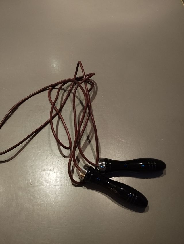 Corda da saltare in cuoio