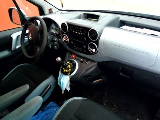 Citroen Berlingo 2013..por Toyota rav 4