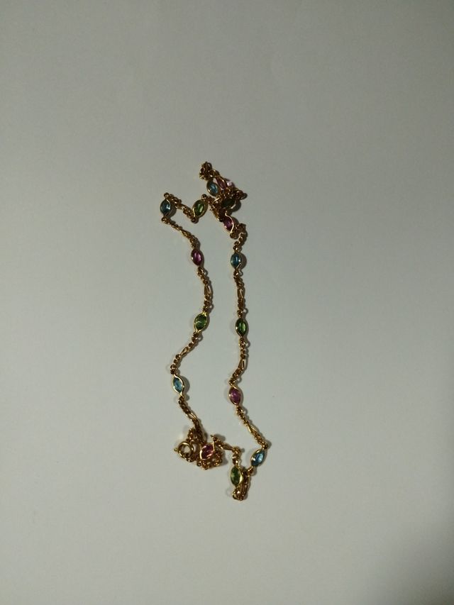 Collana placcata in oro con strass 