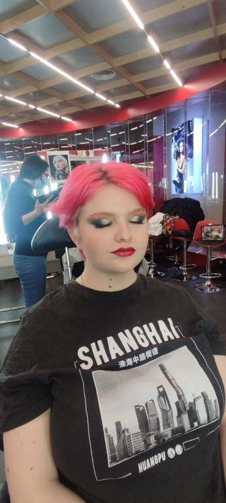 Maqulladora/caracterizadora profesional
