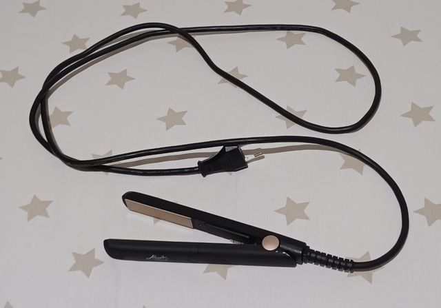 Plancha y cepillo alisador de pelo 