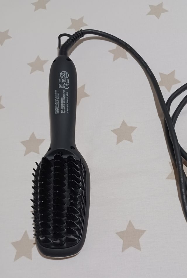 Plancha y cepillo alisador de pelo 