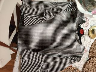 Falda y camisa de cuadros