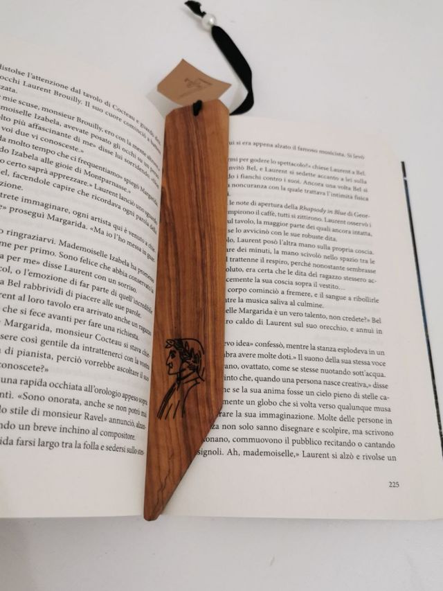 Segna libro in legno d'ulivo siciliano