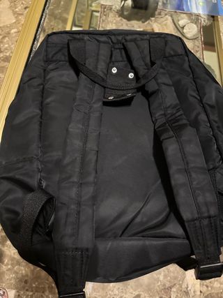 mochila pull and bear