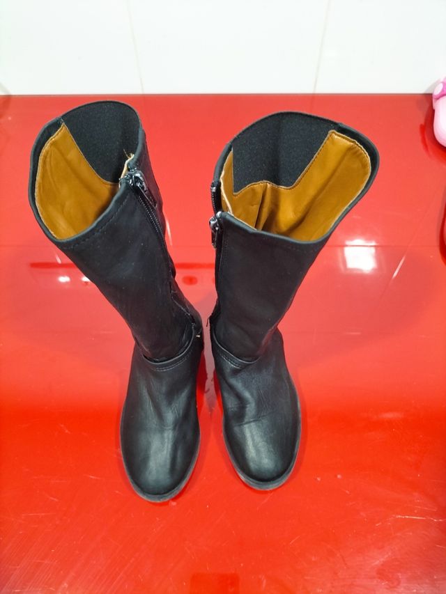 Stivali eleganti da ragazza