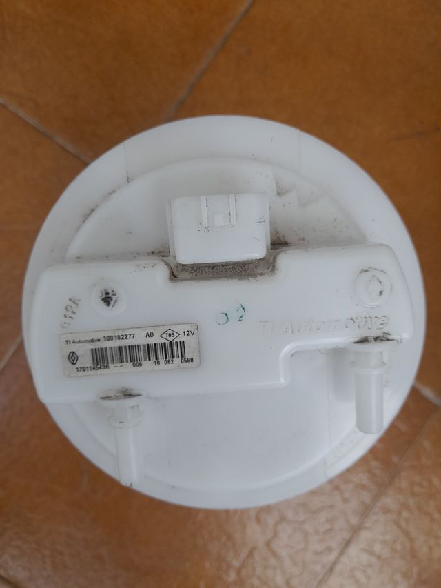 170114543R Aforador con bomba renault