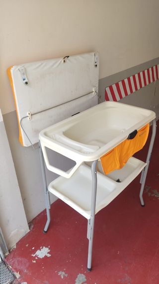 Bañera con cambiador