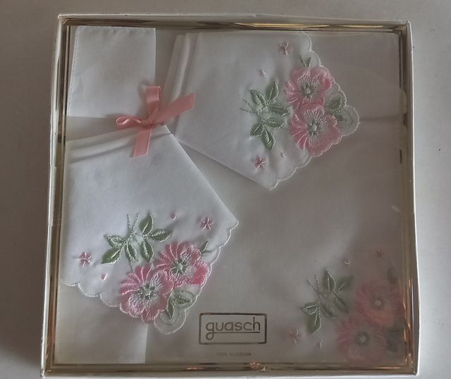 Pañuelos bordados 50's