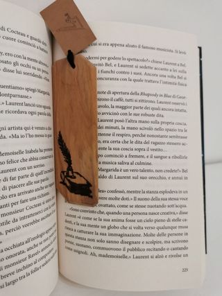 Segna libro in legno d'ulivo siciliano
