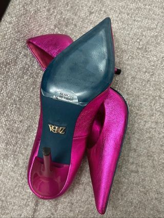 Zapatos fucsia metalizado 37 Zara