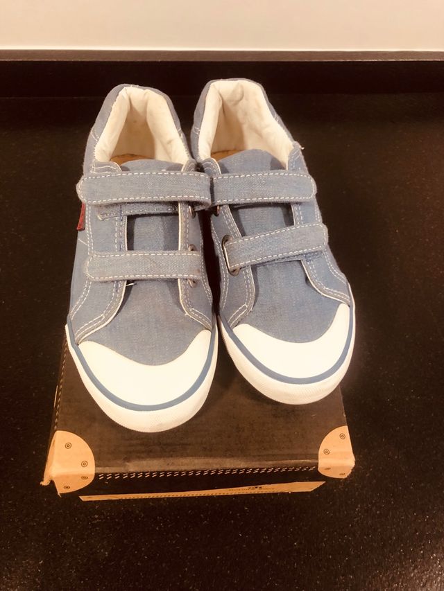 Zapatillas tipo victorias niño 33