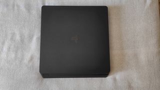 PlayStation 4 SLIM
