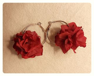 Pendientes aro con flor