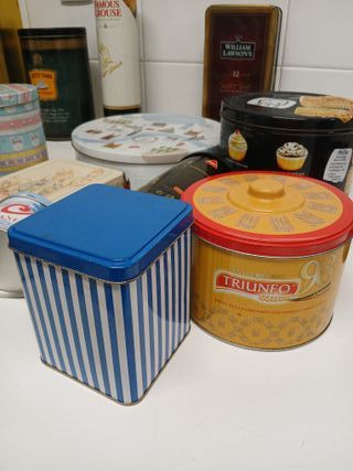 Coleção 19 Caixas de Metal Antigas