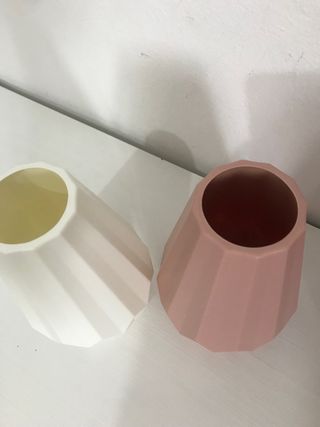 Set 2 vasi plastica stile nordico