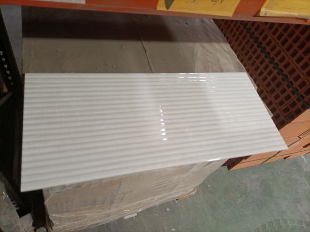 Cerámica con relieve