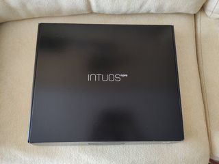 Tableta gráfica Wacom intuos pro M